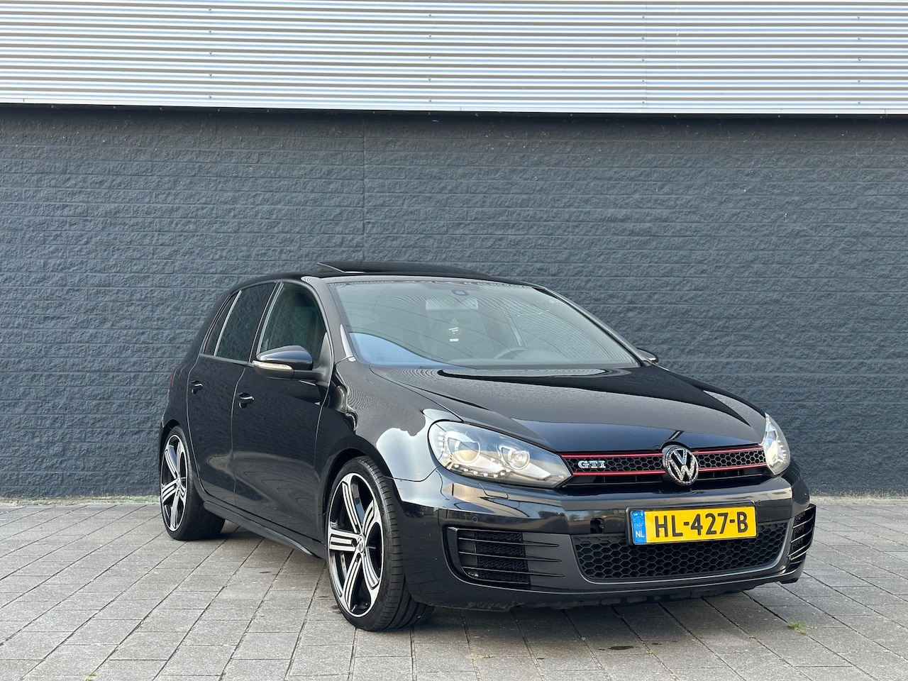 Volkswagen Golf - 2.0 GTI Panorama Led Panorama Xenon Leer - AutoWereld.nl