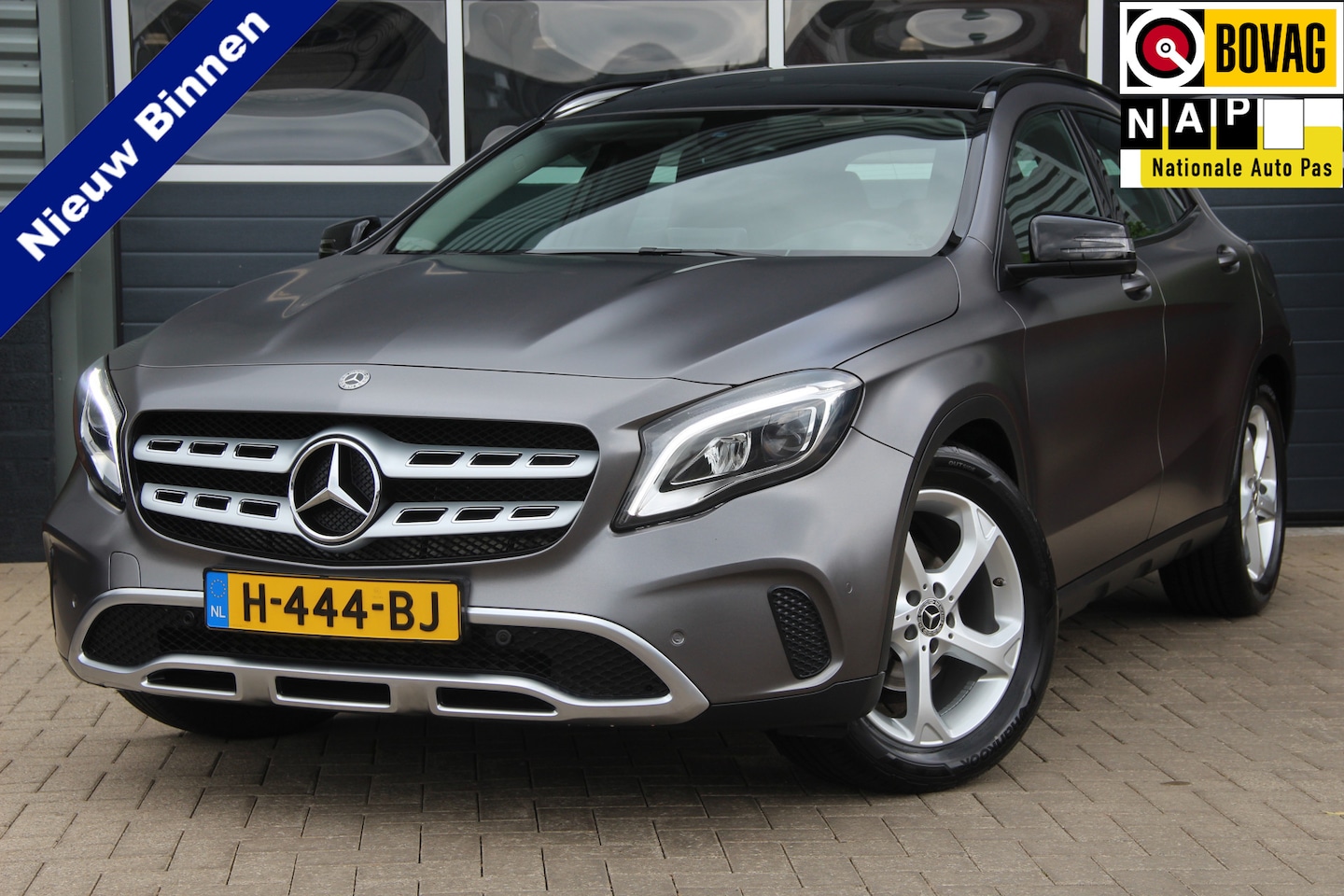 Mercedes-Benz GLA-Klasse - 200 Premium Pano-dak | Trekhaak | Xenon-LED | Navi | ECC | PDC | Cruise | Half-Leder | Spo - AutoWereld.nl