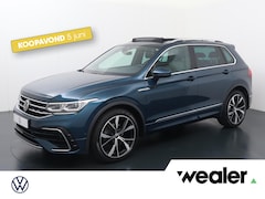 Volkswagen Tiguan - 1.5 TSI R-Line Business+ | 150 PK | Automaat | Panoramadak | Harman Kardon geluidssysteem