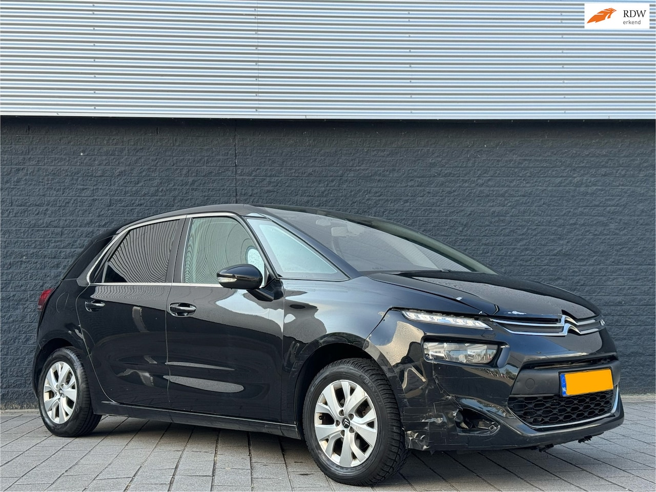 Citroën C4 Picasso - 1.6 HDi Intensive AUTOMAAT/LED - AutoWereld.nl
