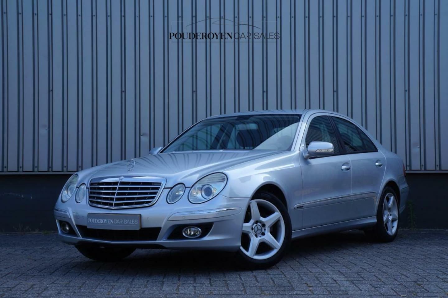Mercedes-Benz E-klasse - 200 K. Elegance W211 / 100% Onderhoud / Youngtimer / Airco / PDC / Trekhaak - AutoWereld.nl