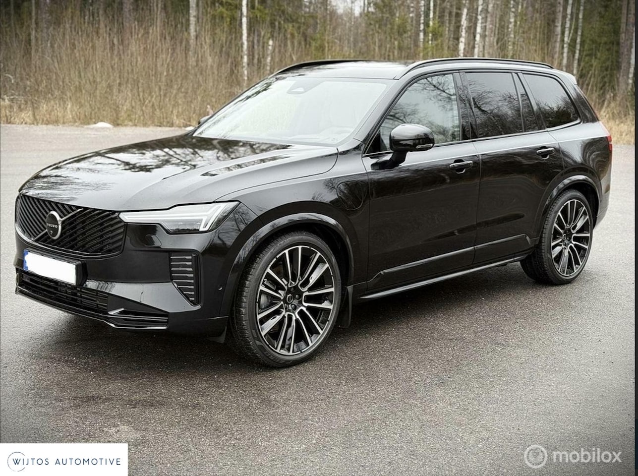 Volvo XC90 - 2.0 T8 Plug-in hybrid AWD Ultra Dark 2.0 T8 Plug-in hybrid AWD Ultra Dark, B&W, luchtv - AutoWereld.nl