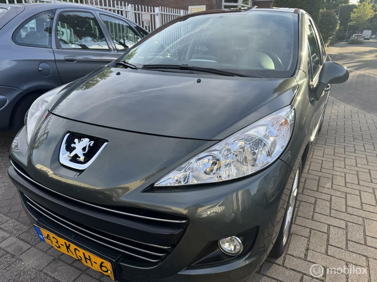Peugeot 207 - 1.6 VTi Première 1.6 VTi Première - AutoWereld.nl