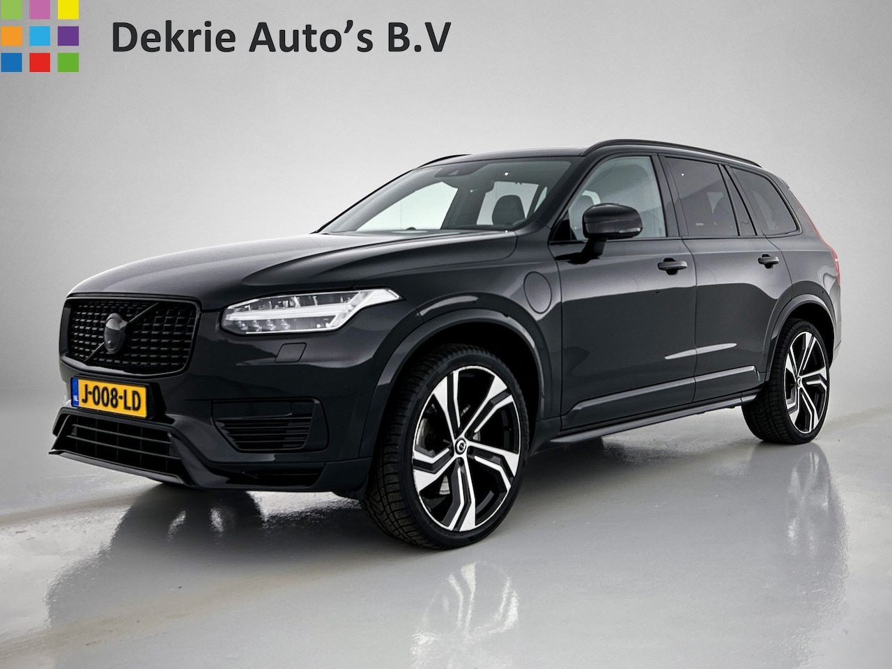 Volvo XC90 - T8 Hybride AWD R-Design / 7pers. / Panoramadak / trekhaak / Luchtvering / Climing-pro-Ligh - AutoWereld.nl