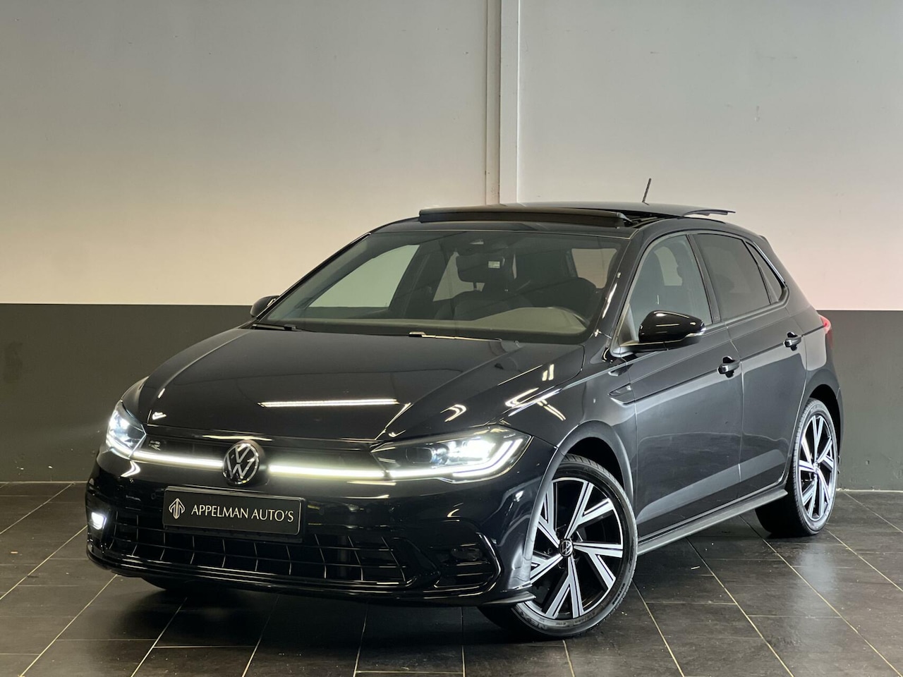Volkswagen Polo - 1.0 TSI 3 X R-LINE | IQ LIGHT | Camera | Pano | Virtual | CarPlay | - AutoWereld.nl