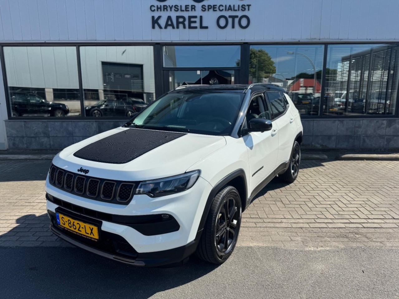 Jeep Compass - 4xe 240 Plug-in Hybrid Electric New Upland 4xe 240 Plug-in Hybrid Electric New Upland - AutoWereld.nl