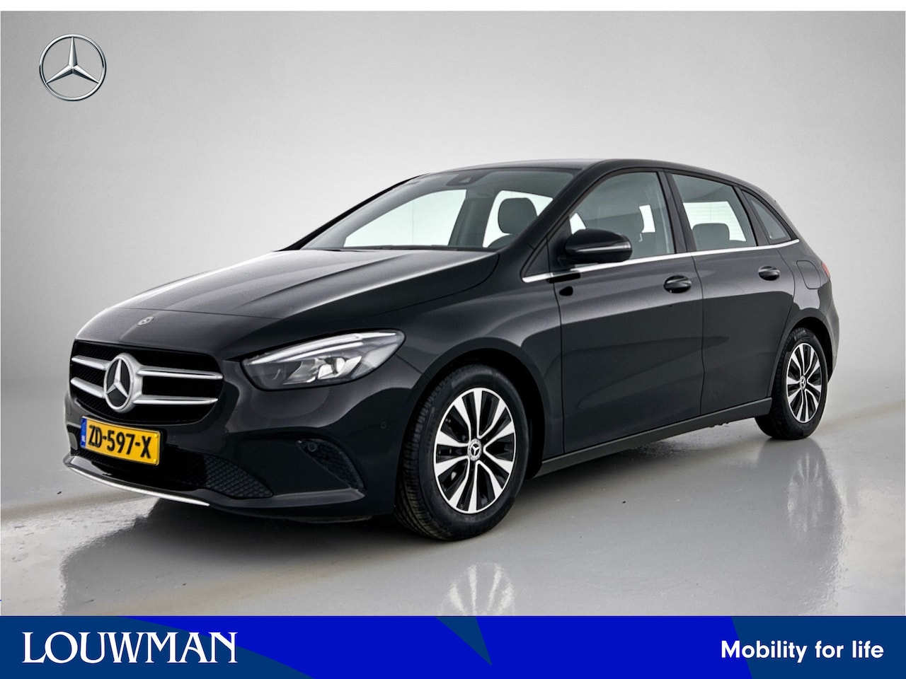 Mercedes-Benz B-klasse - 180 Business Solution | Achteruitrijcamera | Lichtmetalen velgen | Navigatie | Parking sup - AutoWereld.nl