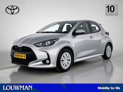 Toyota Yaris - 1.5 Hybrid Active Limited | 1e Eigenaar | BTW'er | Apple Carplay / Android Auto | Camera |