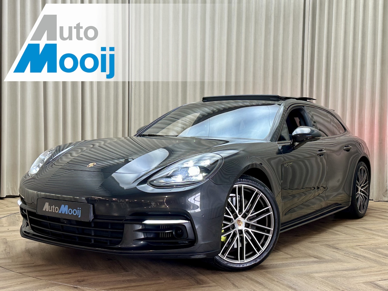 Porsche Panamera Sport Turismo - 2.9 4 E-Hybrid *Panoramadak* Soft Close / Stoelkoeling / Sport Chrono / BOSE / Memory Seat - AutoWereld.nl
