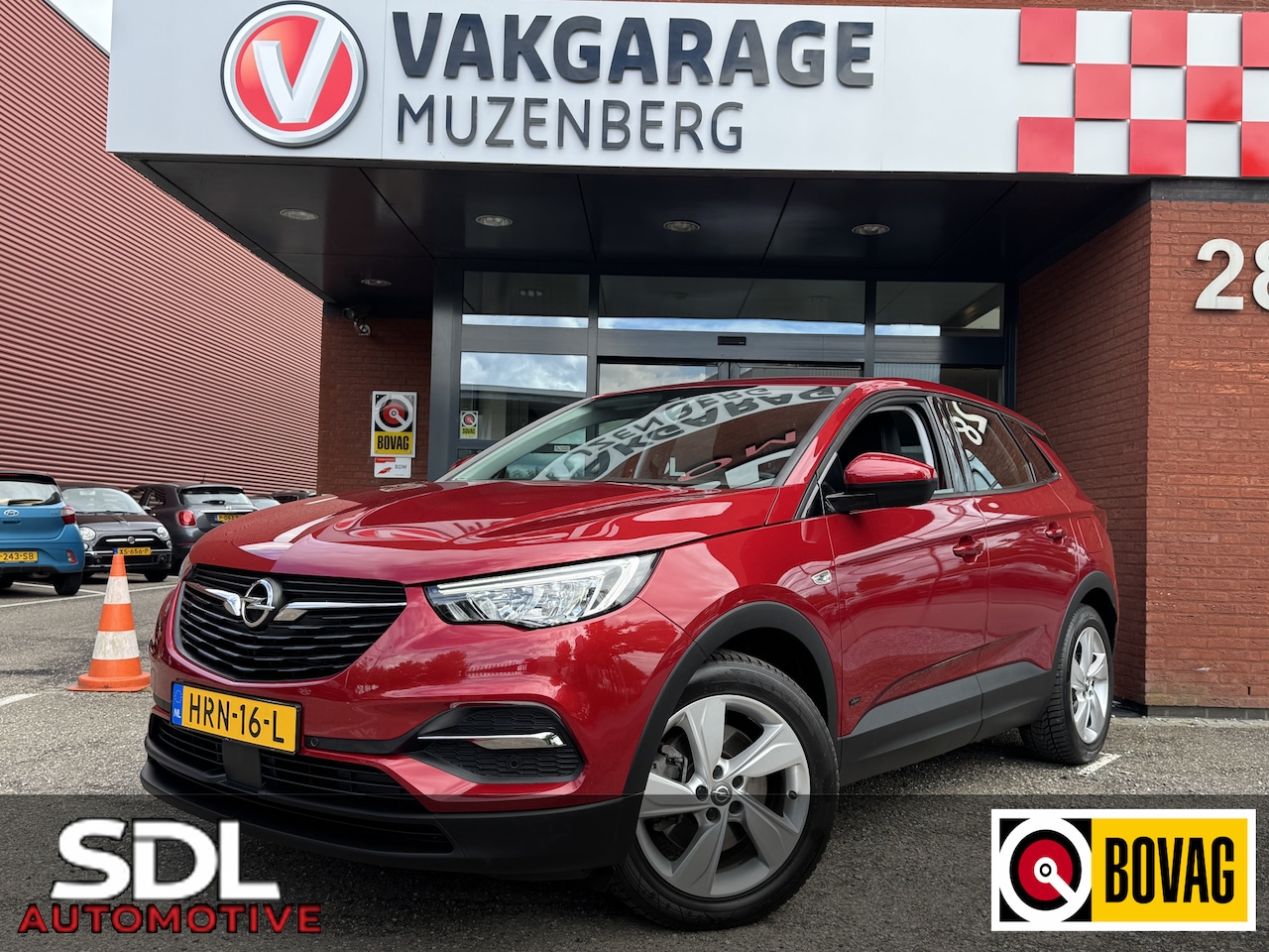 Opel Grandland X - 1.6 Turbo Hybrid Elegance // NAVI // CLIMA // CRUISE // PDC // TREKHAAK // - AutoWereld.nl