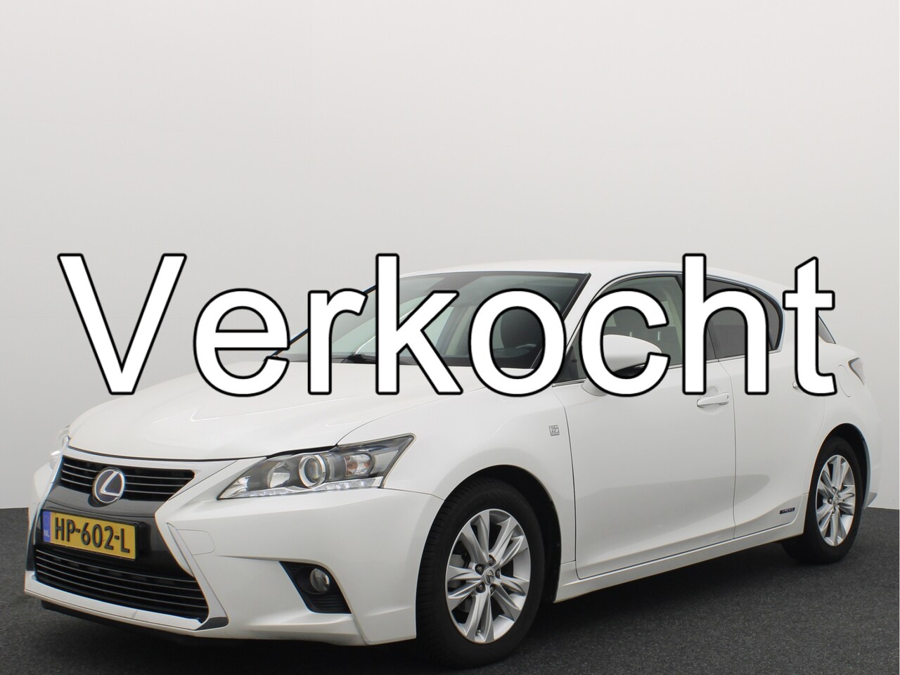 Lexus CT 200h - 25th Edition CAMERA / STOELVERW / PDC / CLIMA / CRUISE / ELEK RAMEN / NL-AUTO - AutoWereld.nl