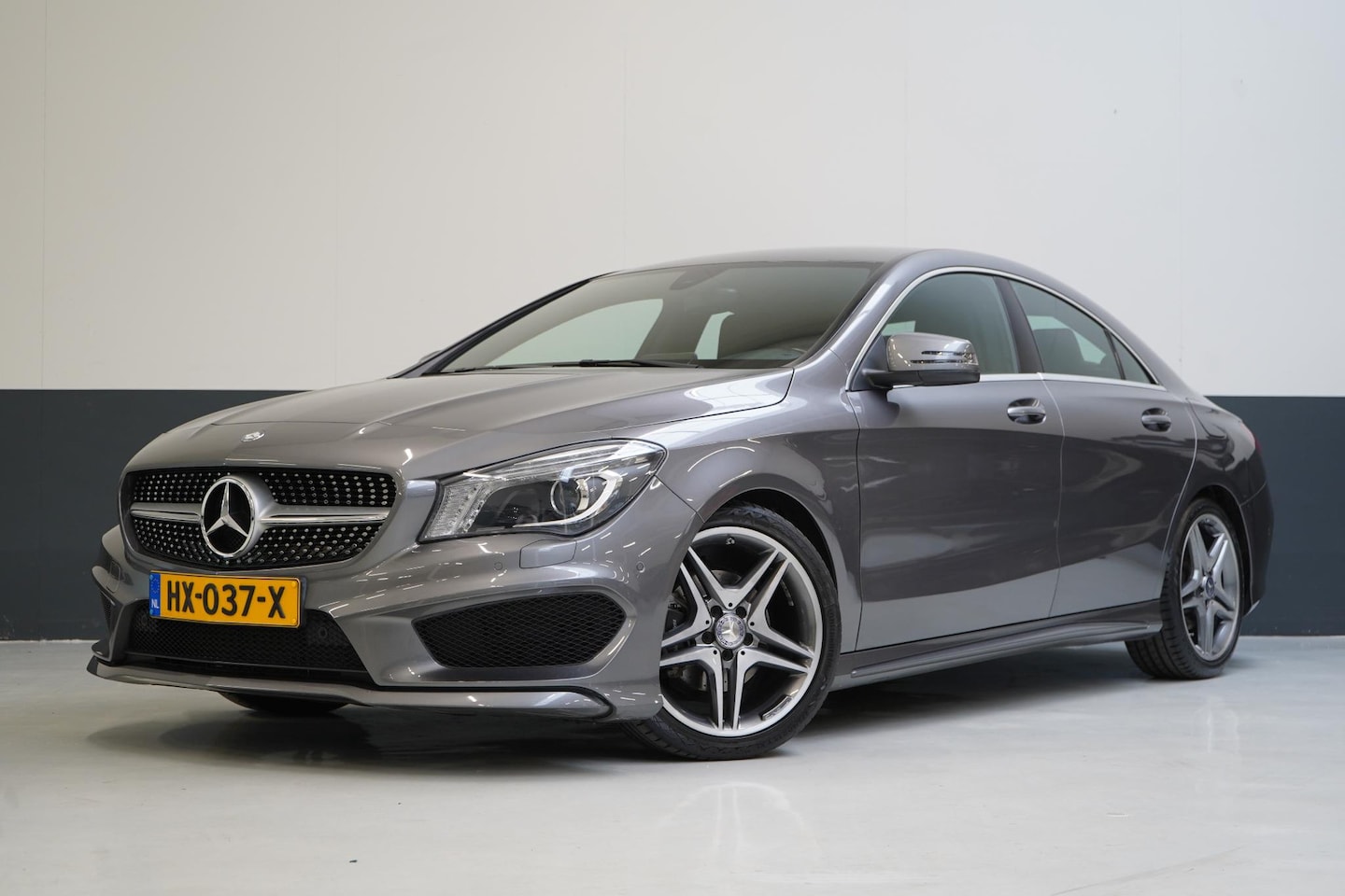 Mercedes-Benz CLA-Klasse - 180 Ambition | AMG-Line | Trekhaak | Navigatie | Sportstoelen - AutoWereld.nl