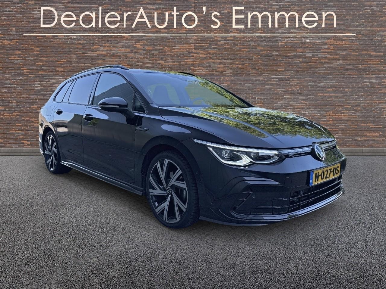 Volkswagen Golf Variant - 1.5 eTSI R-LINE PANODAK 19"LMV SPORTSTOELEN TOP! - AutoWereld.nl