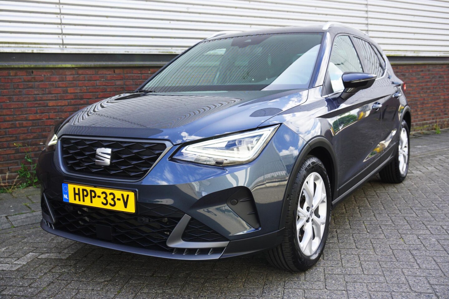 Seat Arona - 1.0 EcoTSI 115PK FR/Automaat/ Two-Color/ Virtual Cockpit/Camera/17Inch.LMV - AutoWereld.nl