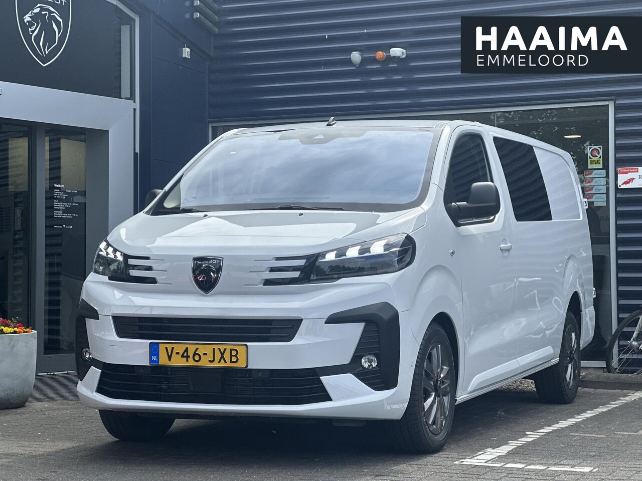 Peugeot Expert - 2.0 BlueHDi 180 S&S L3 DC | Trekhaak | Parkeercamera/-sensoren | Navigatie | Keyless Entry - AutoWereld.nl