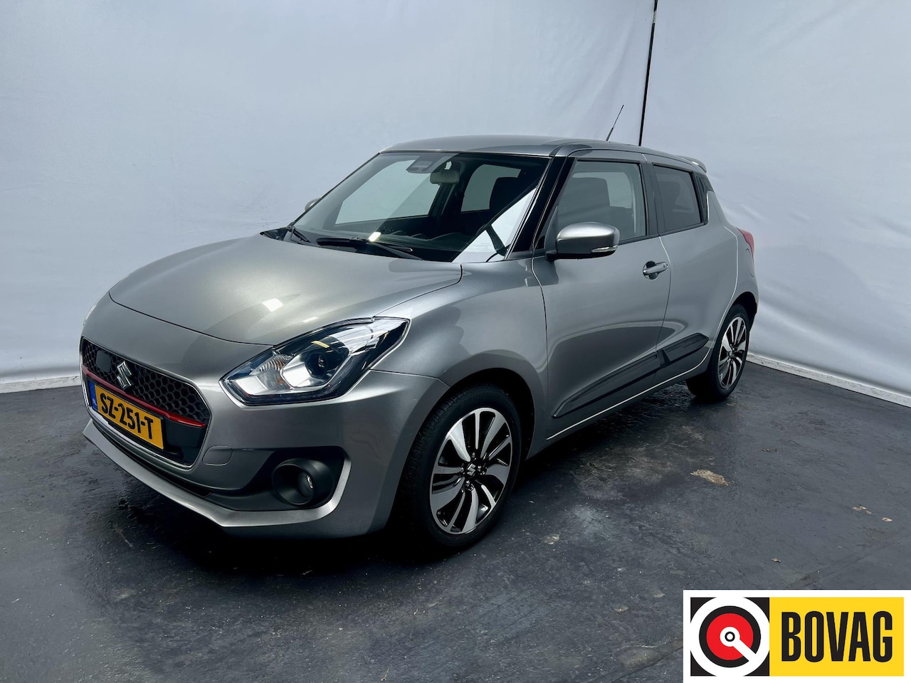 Suzuki Swift - 1.0 Stijl Smart Hybrid 1.0 Stijl Smart Hybrid - AutoWereld.nl