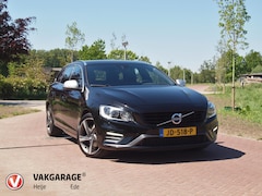 Volvo V60 - 2.0 T3 R-Design | Cruise Control | Bluetooth | Parkeersensoren | Trekhaak |