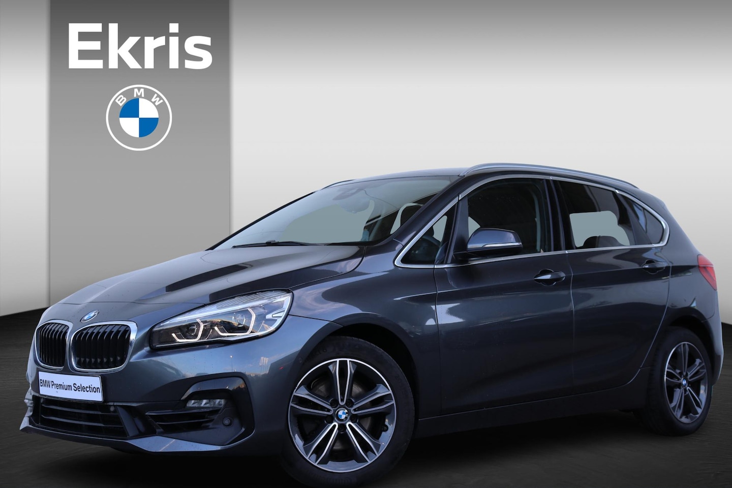 BMW 2-serie Active Tourer - 220i Executive Edition Sport Line/ Sportstoelen/ Cruise Control/ Elektrische Achterklep - AutoWereld.nl
