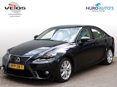 Lexus IS - 300h Luxury Line | Mark Levinson | Stoelventilatie | Full LED