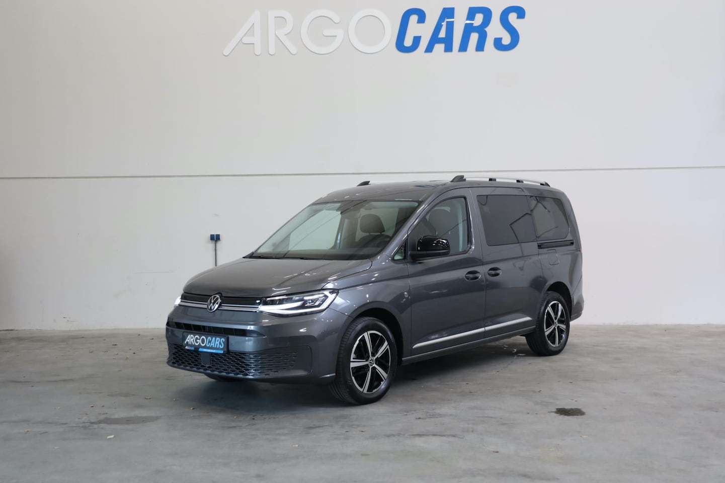 Volkswagen Caddy Maxi - 1.5 TSI Style DSG LED 5p CAMERA CARPLAY TREKHAAK HIGHLINE SUEDE INTERIEUR LEASE V/A €144,- - AutoWereld.nl