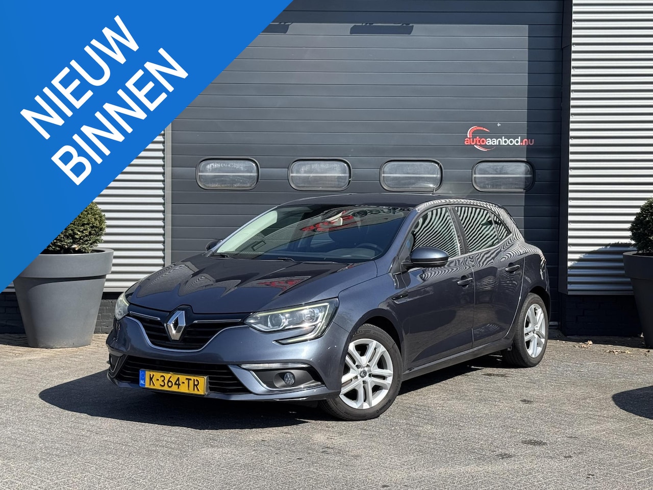 Renault Mégane - 1.2 TCe Bose | Navigatie | Climate Control | Lichtmetalen Velgen | Trekhaak | - AutoWereld.nl
