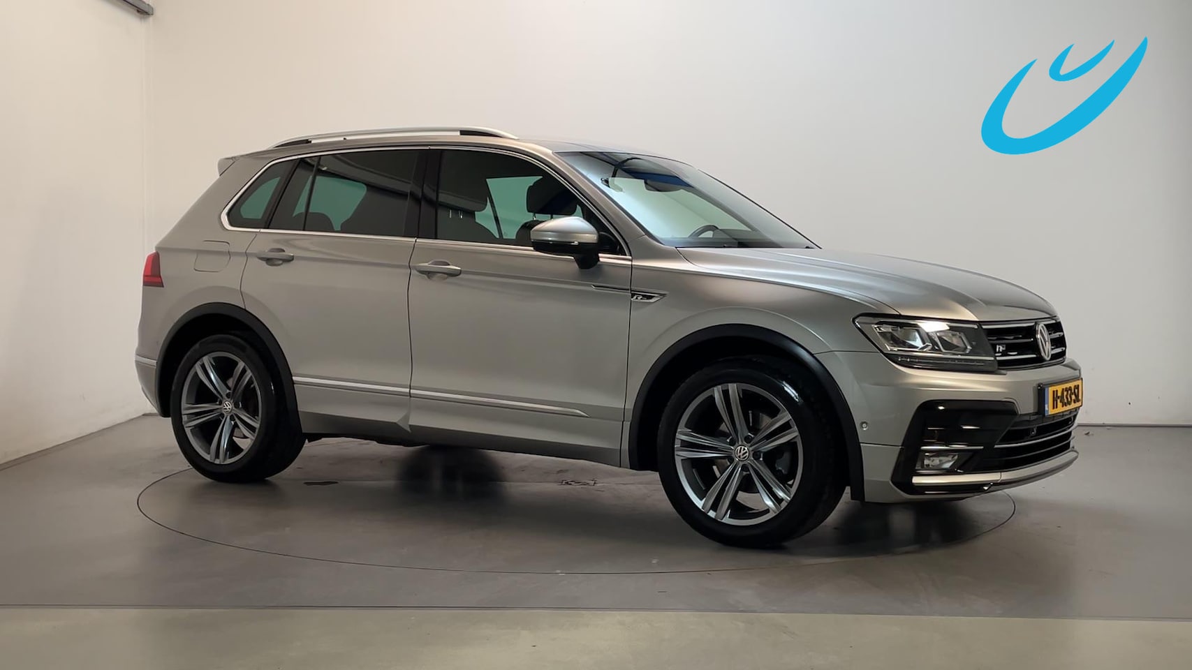 Volkswagen Tiguan - 1.5 TSI 150pk DSG ACT Highline Business R R-Line Virtual Cockpit Stoelverwarming Alcantara - AutoWereld.nl
