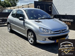 Peugeot 206 - 1.4-16V Quiksilver nieuwe apk keuring