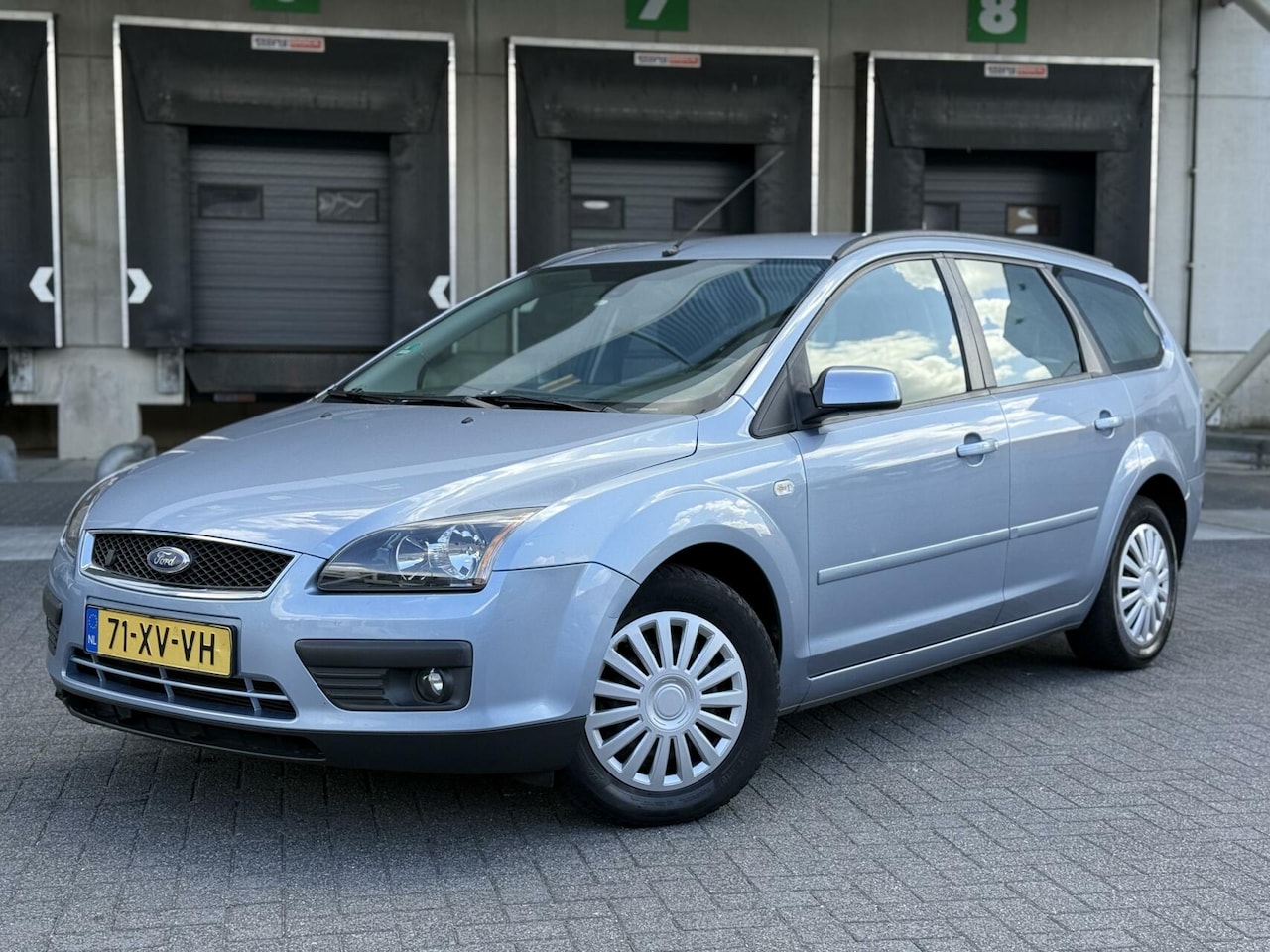 Ford Focus Wagon - 1.8-16V Ambiente Flexifuel NAVI PSENSOR CRU - AutoWereld.nl