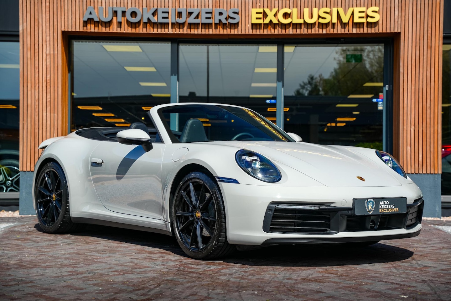 Porsche 911 Cabrio - 3.0 Carrera Sportuitlaat Stoelverw. Camera LED 21''LM - AutoWereld.nl