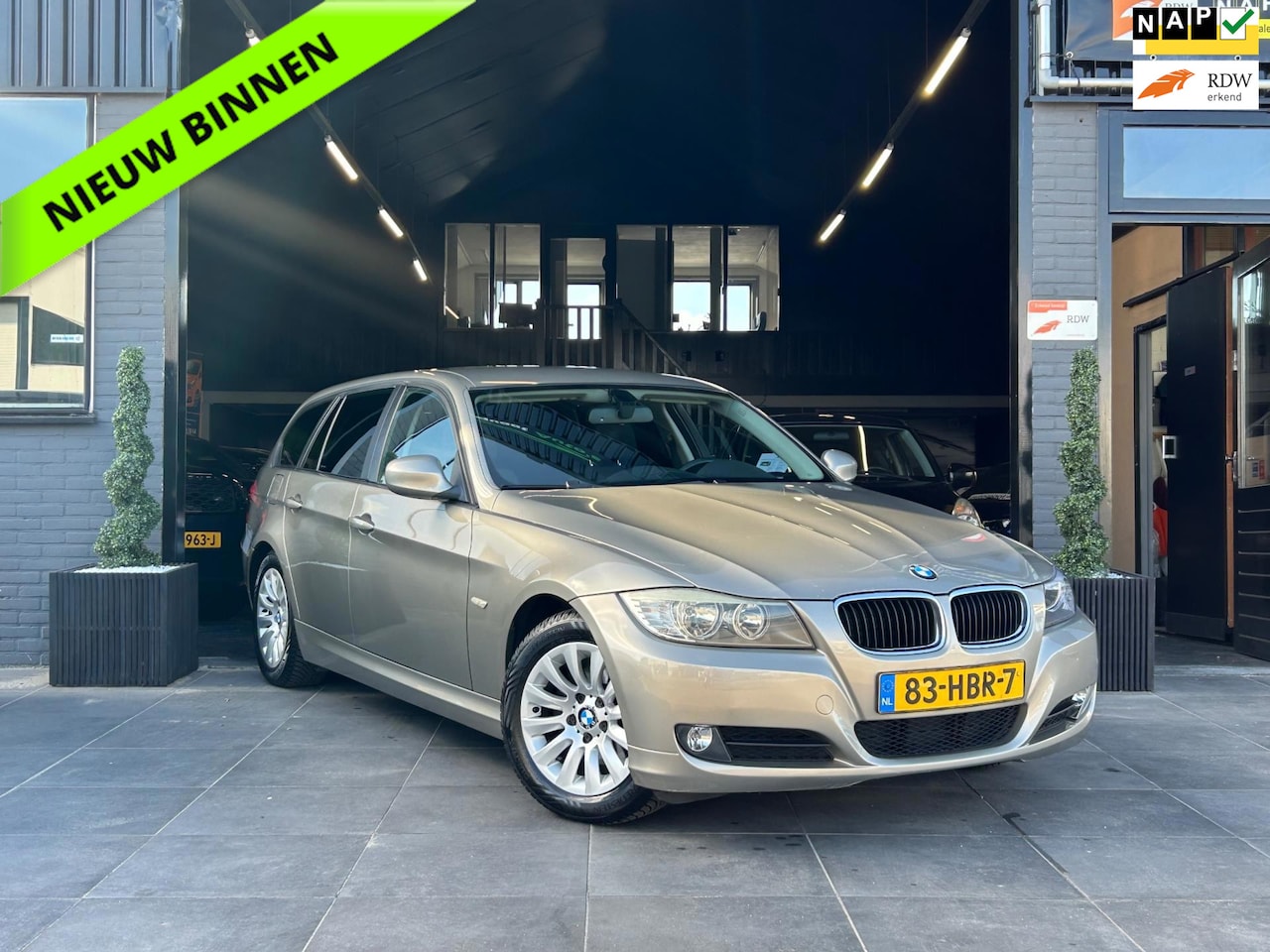 BMW 3-serie Touring - 318i NAP|Cruise|Trekhaak|NW Ketting|AUT - AutoWereld.nl