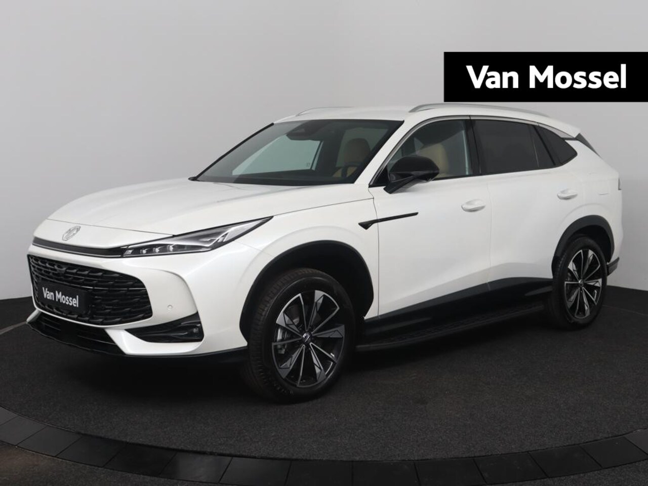 MG HS - MG PHEV 1.5 Luxury 1500 KG Trekgewicht | 100 km elektrisch rijden | TIJDELIJK UPGRADE VOOR - AutoWereld.nl