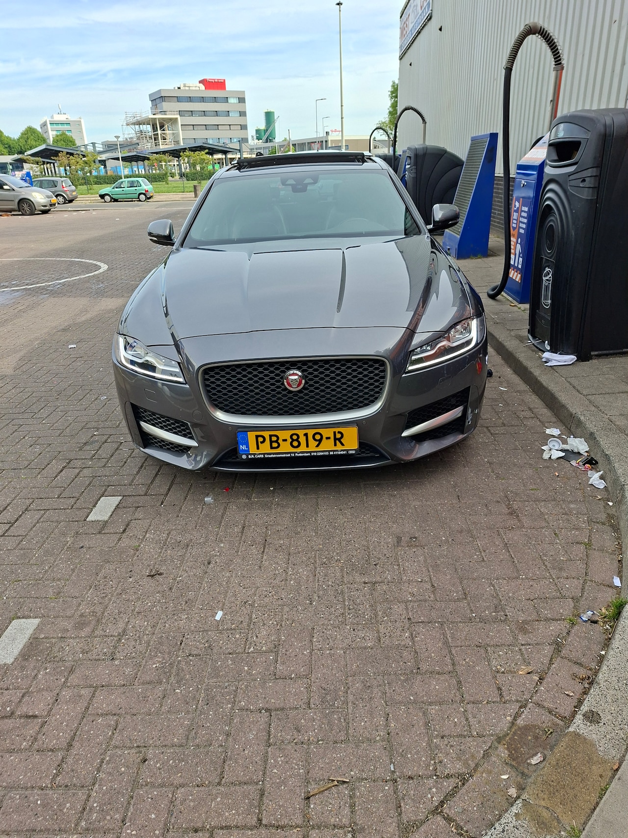 Jaguar XF - 2.0 R-Sport - AutoWereld.nl