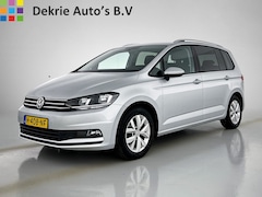 Volkswagen Touran - 2.0 TDI Automaat Comfort-Business / Trekhaak / Navigatie / Pdc+Camera / Airco-ecc./ Stoel