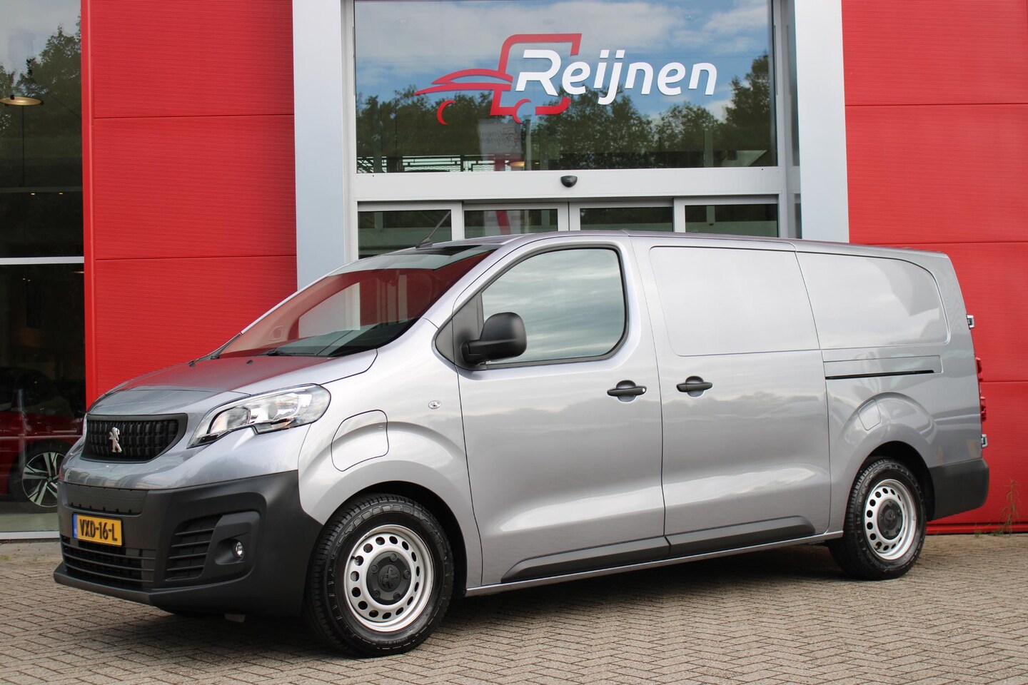 Peugeot e-Expert - LONG (L3) 136PK 75 kWh 3-FASE | SCHUIFDEUREN LINKS EN RECHTS | NAVIGATIE 10" TOUCHSCREEN | - AutoWereld.nl