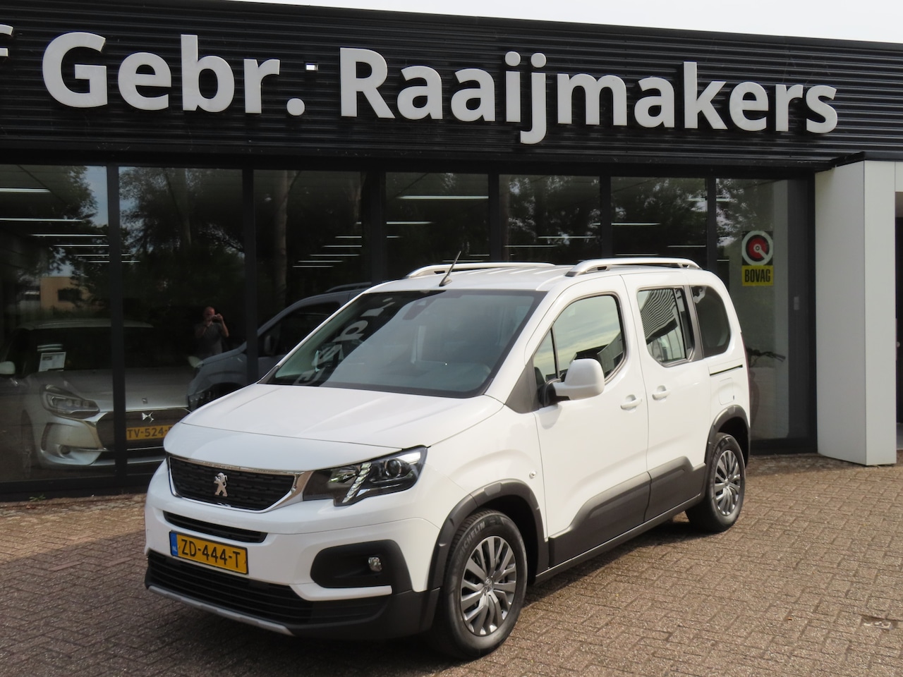 Peugeot Rifter - 1.2 Puretech Allure*Navi*ECC* - AutoWereld.nl