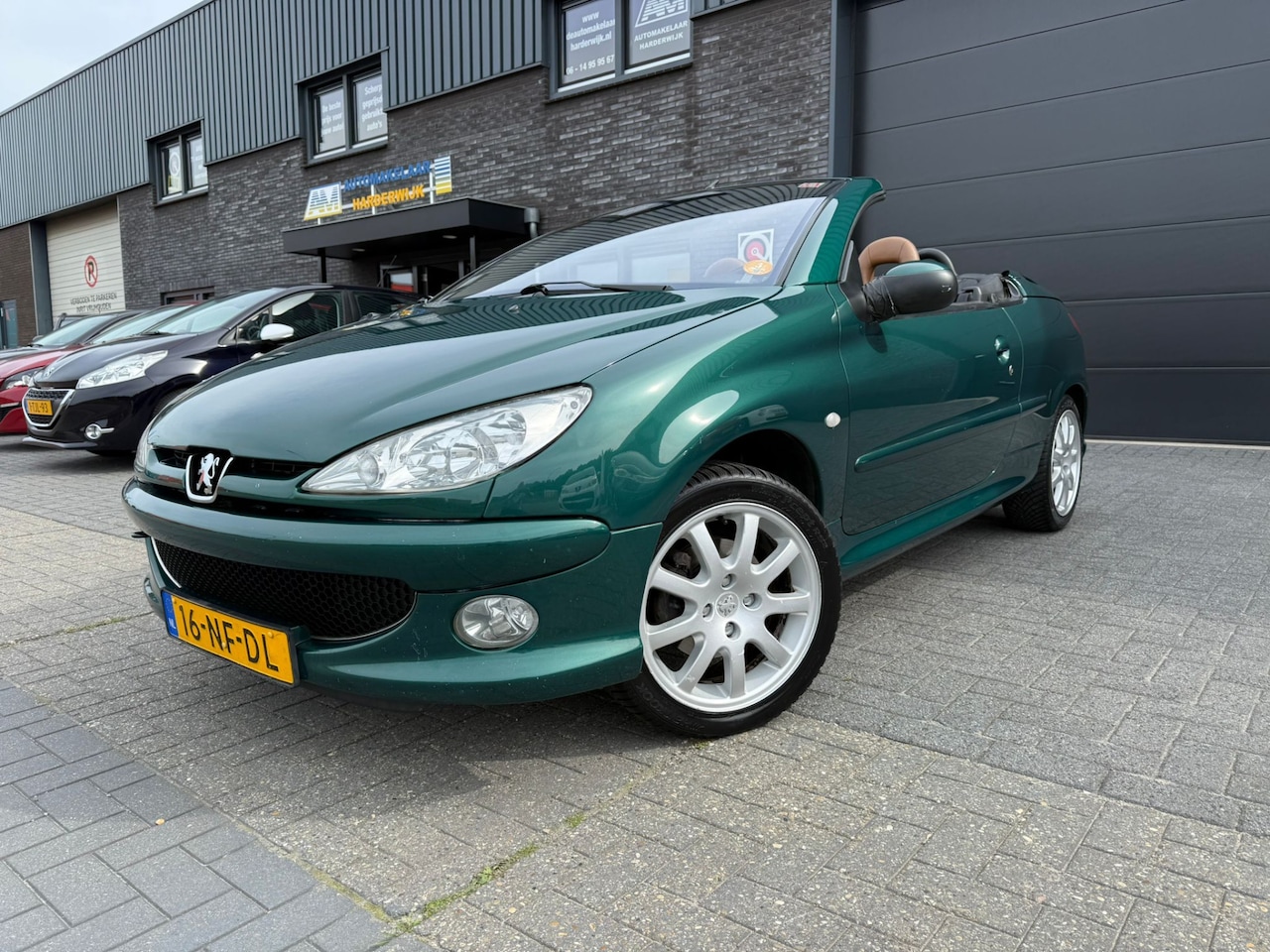 Peugeot 206 CC - 2.0-16V Roland Garros 2.0-16V Roland Garros - AutoWereld.nl