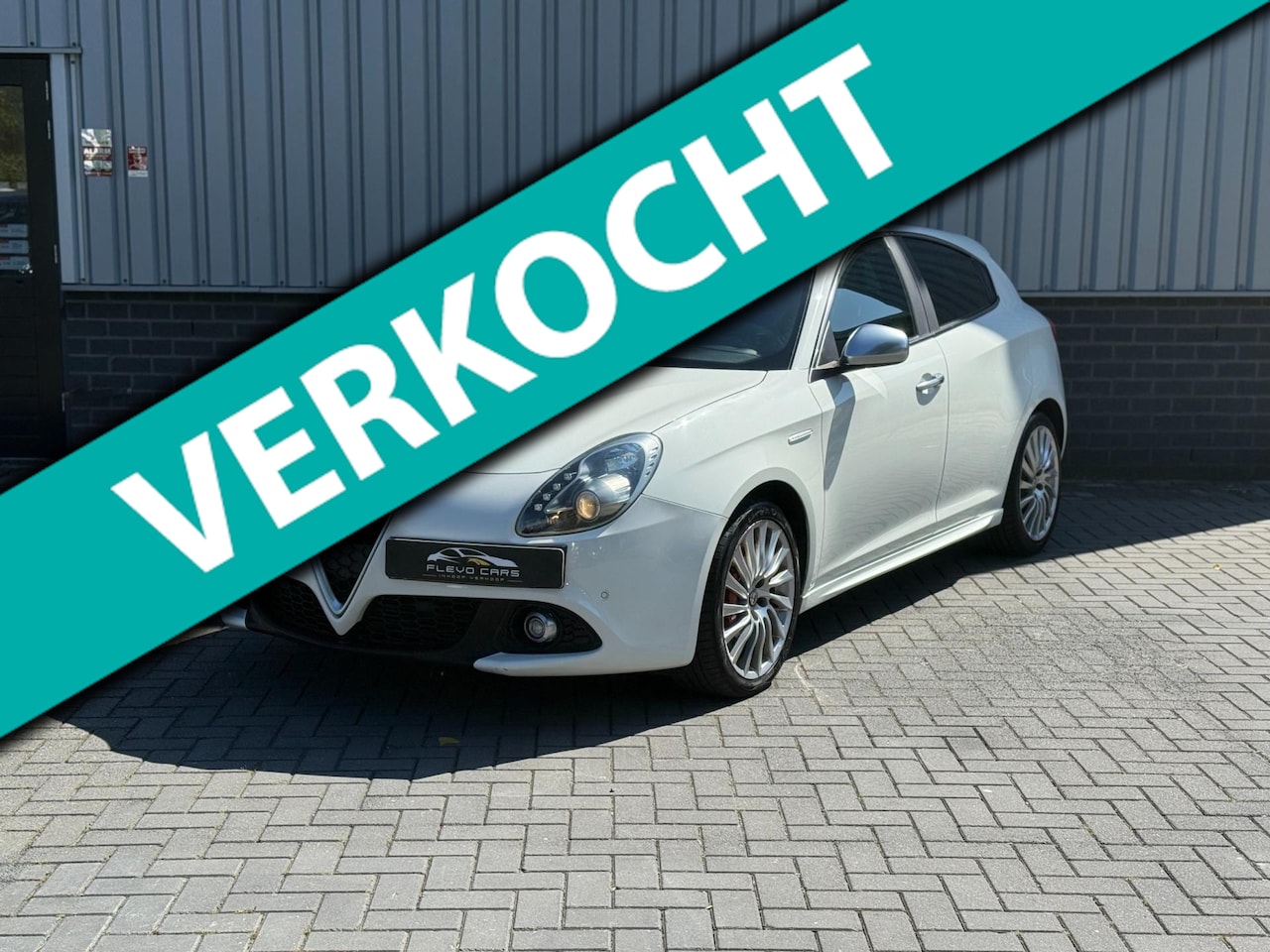 Alfa Romeo Giulietta - 1.4 T Exclusive |Airco|5 Deurs|CruiseCtrl| - AutoWereld.nl