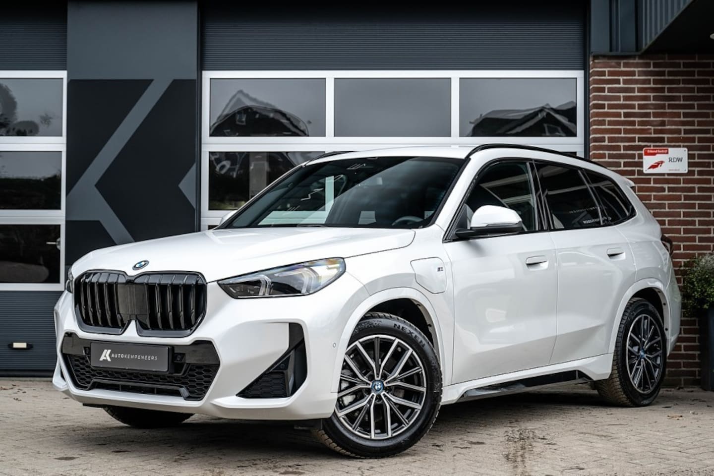 BMW X1 - 30e xDrive M Sport | Shadow | Driving Ass. Prof. | HIFI | ACC | Camera | 18 Inch | - AutoWereld.nl