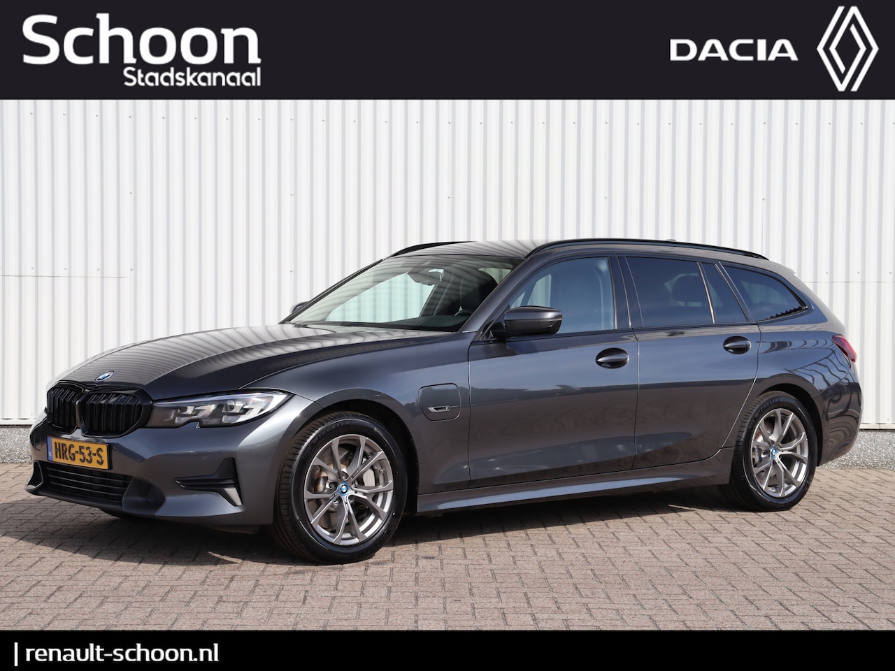 BMW 3-serie Touring - 330e Sportline | Sportstoelen | Shadowline | Navigatie | Trekhaak | Stoelverwarming - AutoWereld.nl