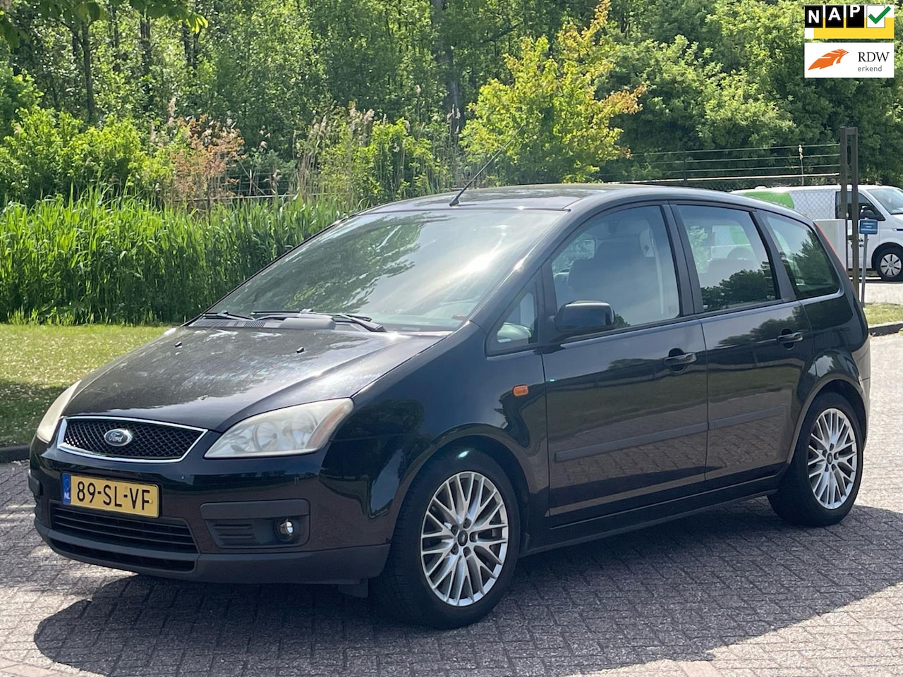 Ford Focus C-Max - 2.0-16V Futura/AIRCO/CRUISE/TREKHAAK - AutoWereld.nl