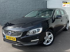 Volvo V60 - 2.0 D4 Momentum LEDER/NAVI/CRUISE/CLIMA/LMV/PDC