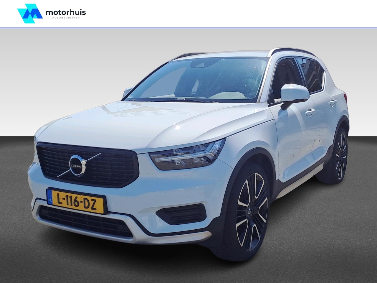 Volvo XC40 - B4 197pk AWD Geartronic Mild Hybrid R-Design - AutoWereld.nl