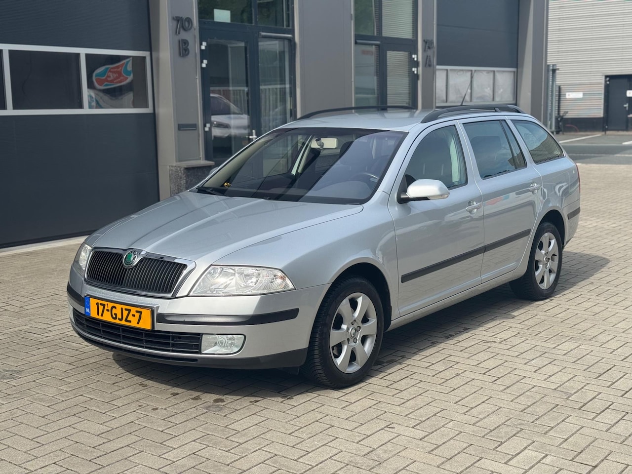 Skoda Octavia Combi - 1.6 Classic 1.6 Classic - AutoWereld.nl