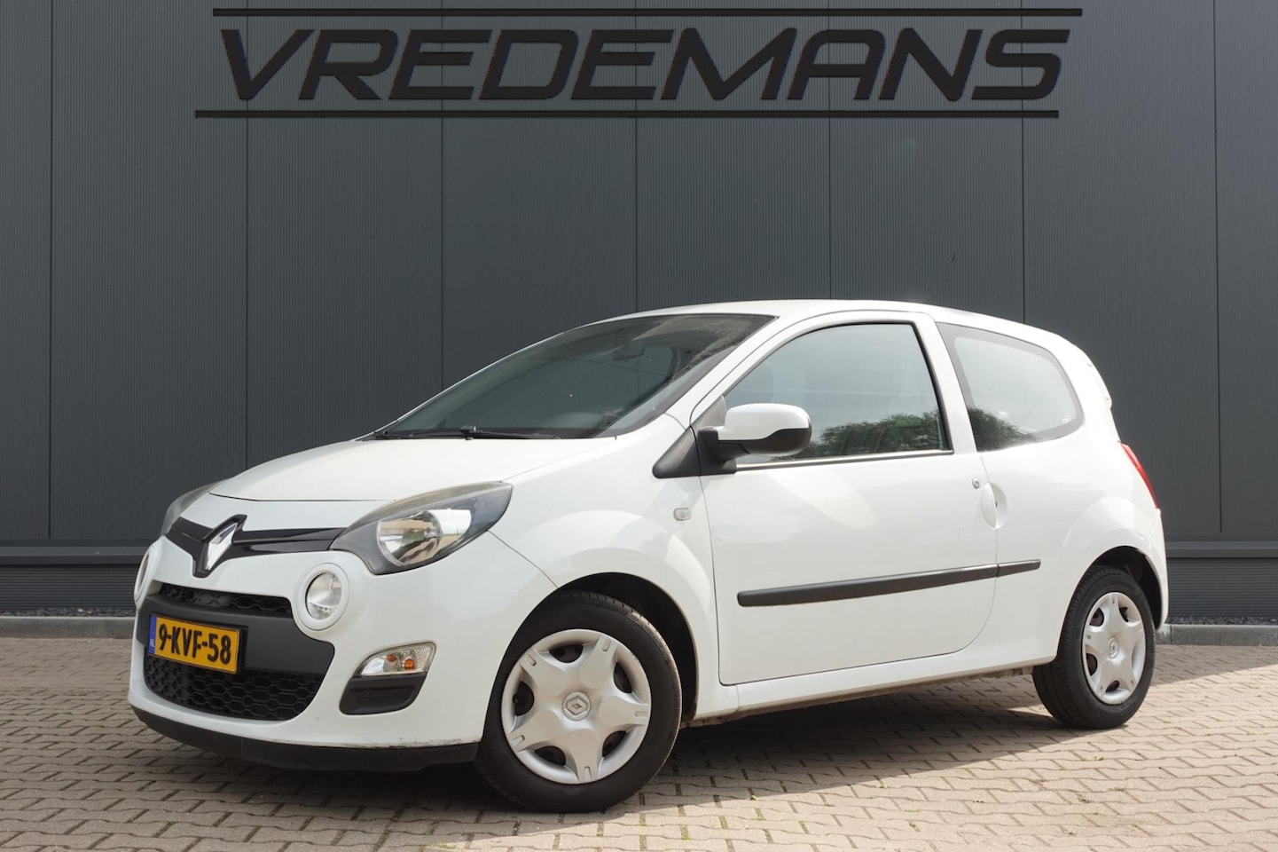 Renault Twingo - 1.2-16V Collection 1.2 16V Collection - AutoWereld.nl