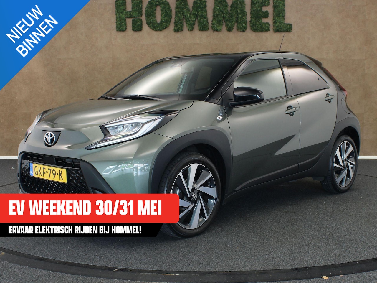 Toyota Aygo X - 1.0 VVT-i S-CVT Envy - NAVIGATIE - PARKEERSENSOREN VOOR EN ACHTER - STOELVERWARMING - DRAA - AutoWereld.nl