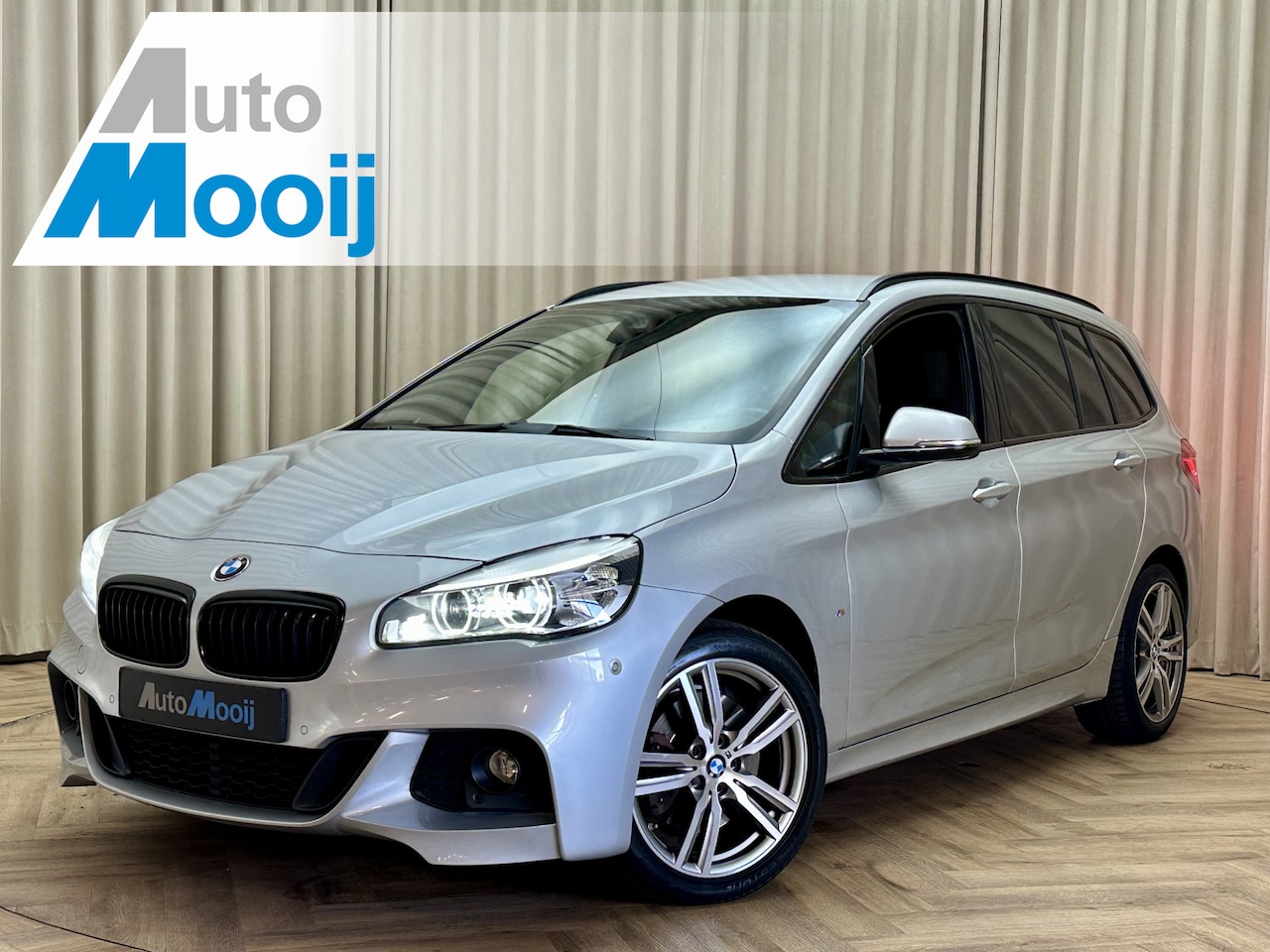 BMW 2-serie Gran Tourer - 220i *M-Sport* Leder / Afn. trekhaak / LED / Navigatie / Cruise Control / ECC Clima / 17'' - AutoWereld.nl