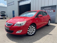 Opel Astra - 1.6 Sport 5-Drs. Automaat / Clima / Cruise / Navi / Camera / Trekhaak / Stoelverw