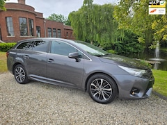 Toyota Avensis Touring Sports - 1.8 VVT-i SkyView Edition