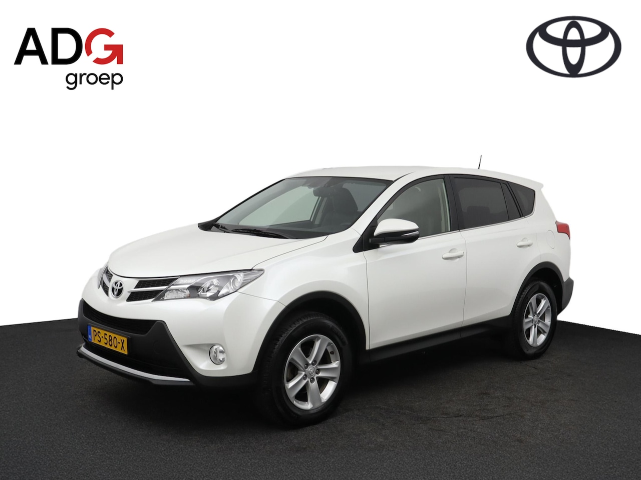 Toyota RAV4 - 2.0 Dynamic 4WD | Trekhaak | 2000 kg trekgewicht | Lederen bekleding met stoelverwarming | - AutoWereld.nl