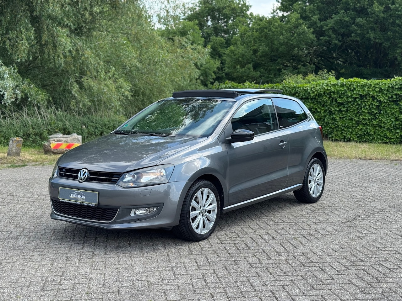 Volkswagen Polo - 1.4-16V Highline PANO I CRUISE I 86PK I PDC I ZEER MOOI - AutoWereld.nl